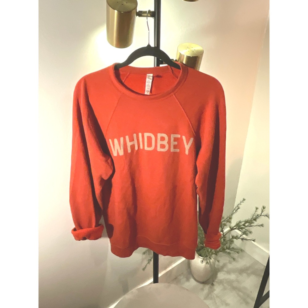 Whidbey Island raglan pullover red blockletter collegiate prep vaca Med. coastal